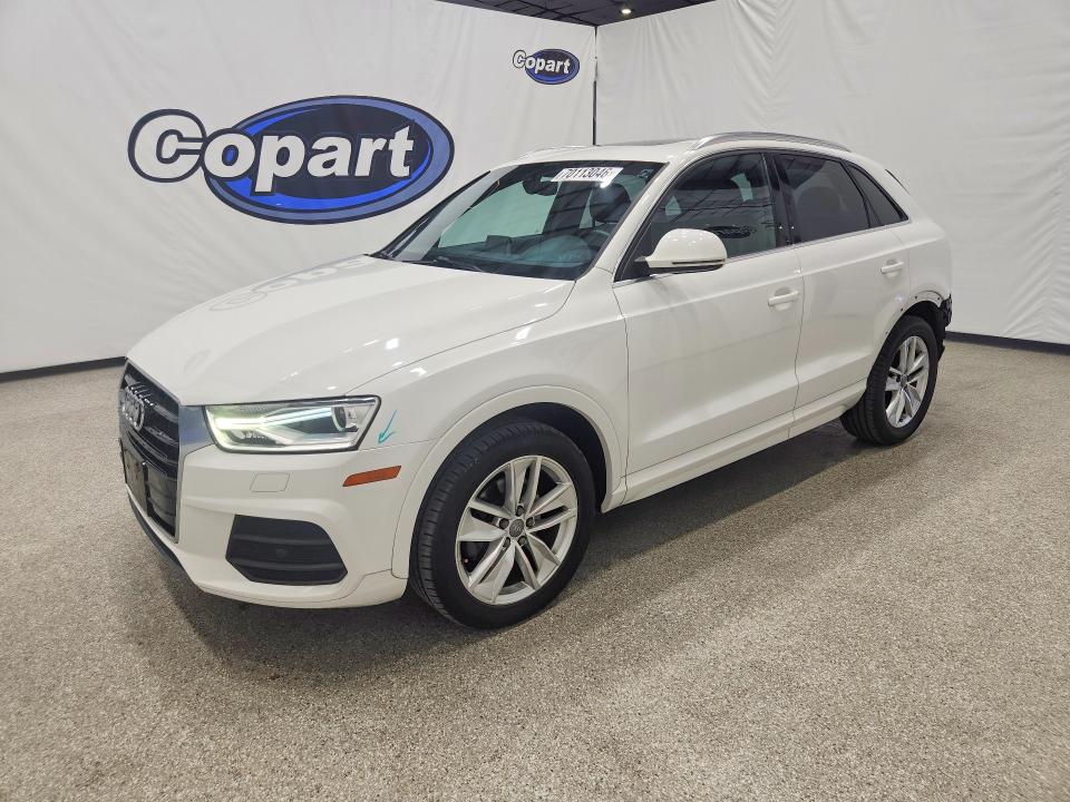 2016 Audi Q3 მანქანა იყიდება აუქციონზე, vin: WA1BFCFS3GR010863, აუქციონის ნომერი: 70113046