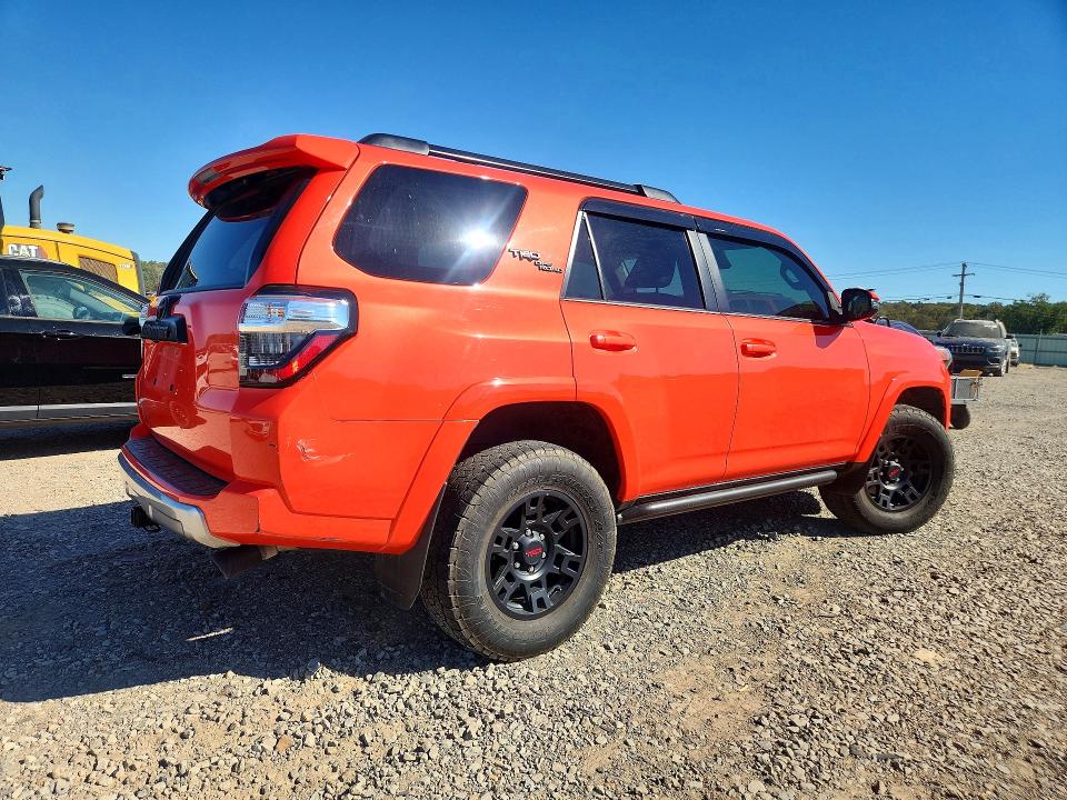 70507296 :رقم المزاد ، JTERU5JR7R6216536 vin ، 2024 Toyota 4runner مزاد بيع