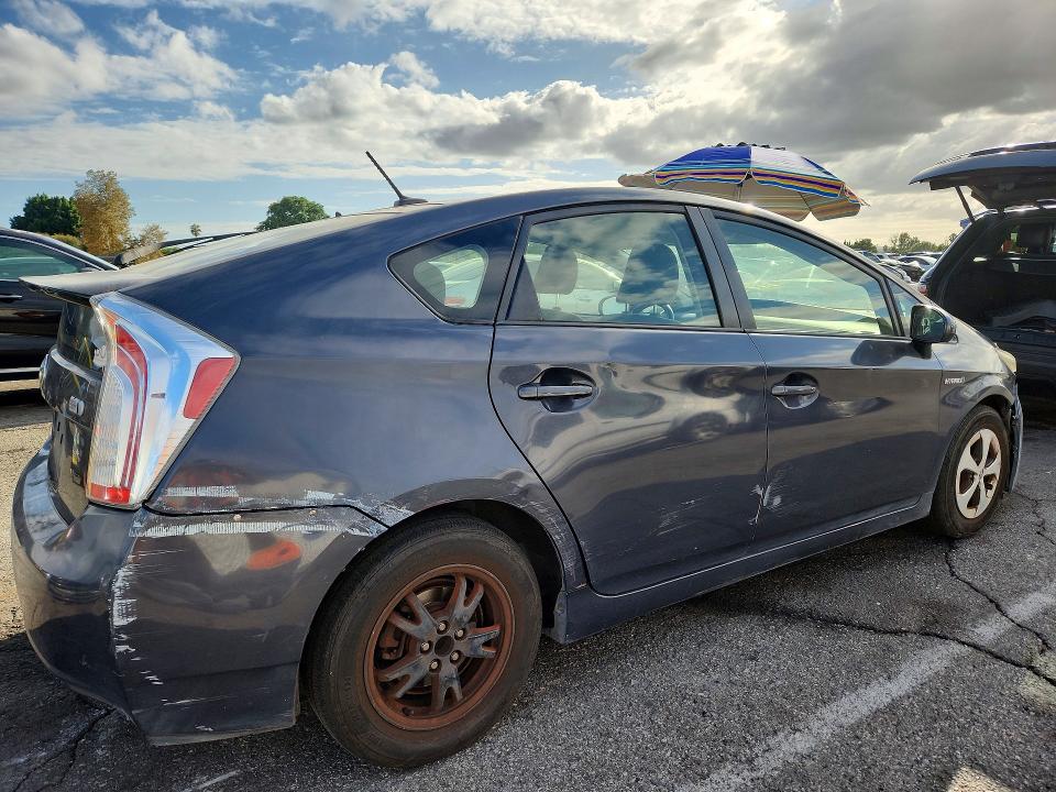 2014 Toyota Prius მანქანა იყიდება აუქციონზე, vin: JTDKN3DU3E1776195, აუქციონის ნომერი: 72592716