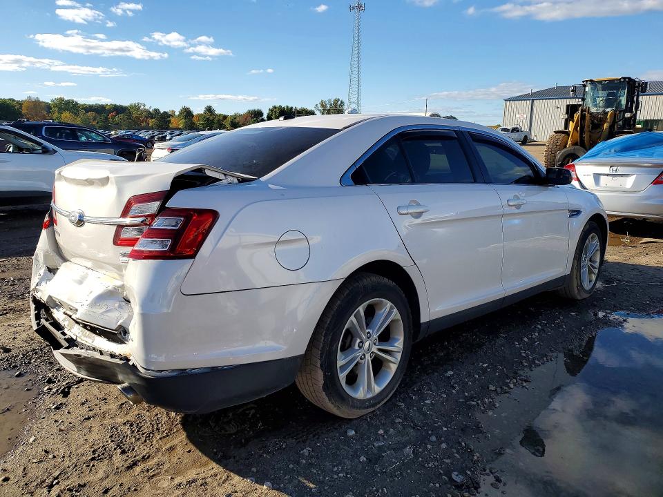 70418226 :رقم المزاد ، 1FAHP2H81GG157919 vin ، 2016 Ford Taurus مزاد بيع
