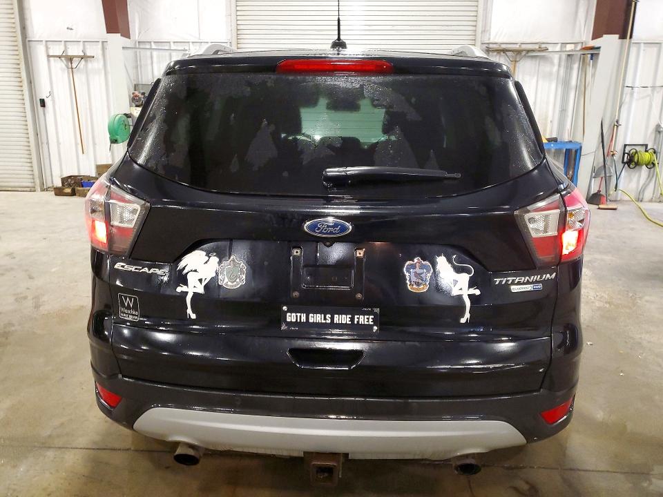 2017 Ford Escape მანქანა იყიდება აუქციონზე, vin: 1FMCU9J95HUA14625, აუქციონის ნომერი: 71867306