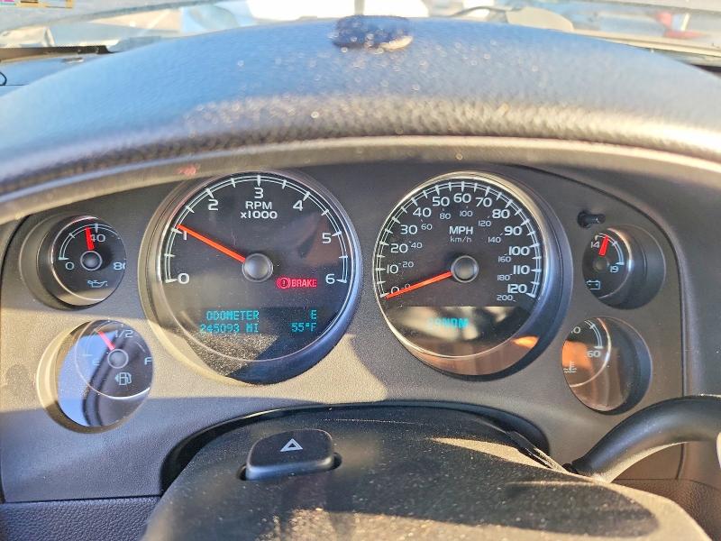 2010 Chevrolet Suburban მანქანა იყიდება აუქციონზე, vin: 1GNUCJE09AR216439, აუქციონის ნომერი: 71763766