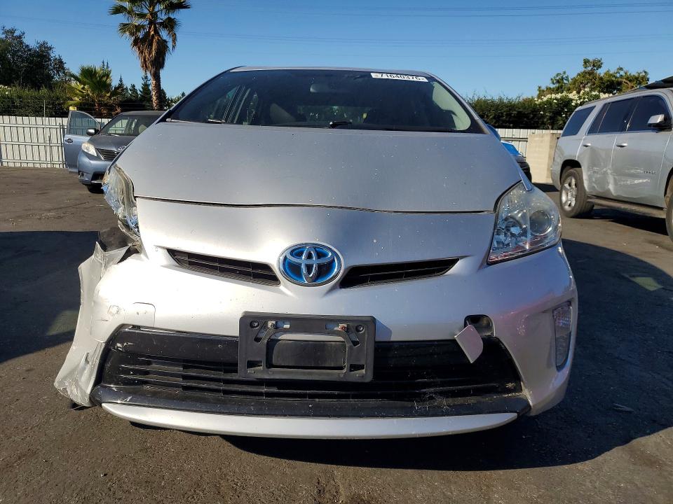 2015 Toyota Prius მანქანა იყიდება აუქციონზე, vin: JTDKN3DUXF0457125, აუქციონის ნომერი: 71640376