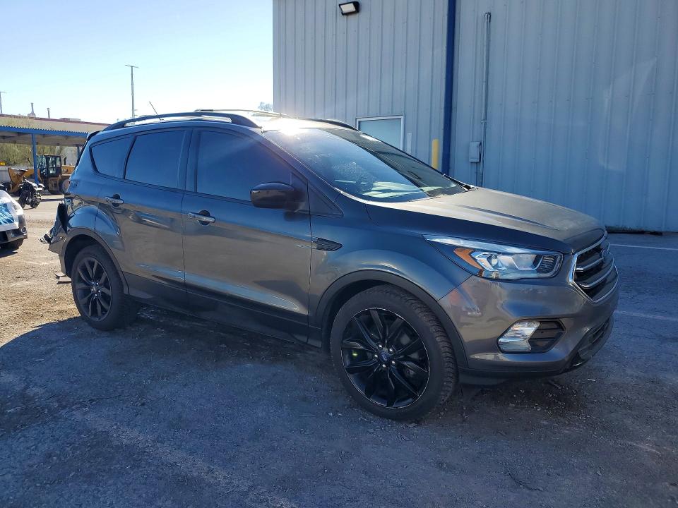 Продажа на аукционе авто 2019 Ford Escape, vin: 1FMCU0GD7KUA72010, номер лота: 70925856