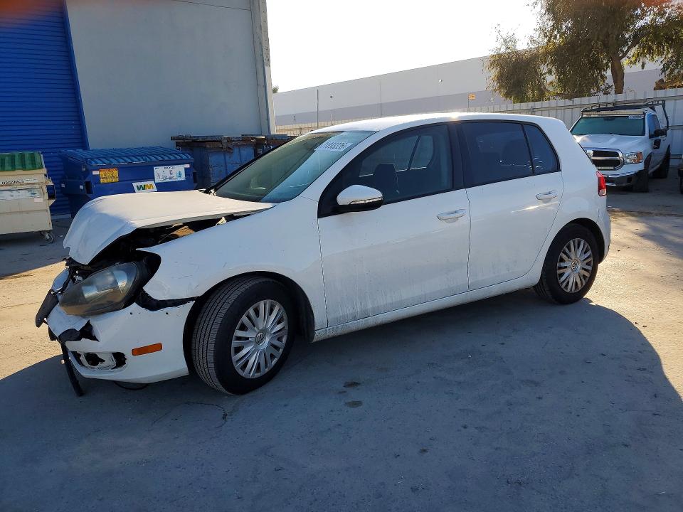 2013 Volkswagen Golf მანქანა იყიდება აუქციონზე, vin: WVWDB7AJ2DW133647, აუქციონის ნომერი: 71893226