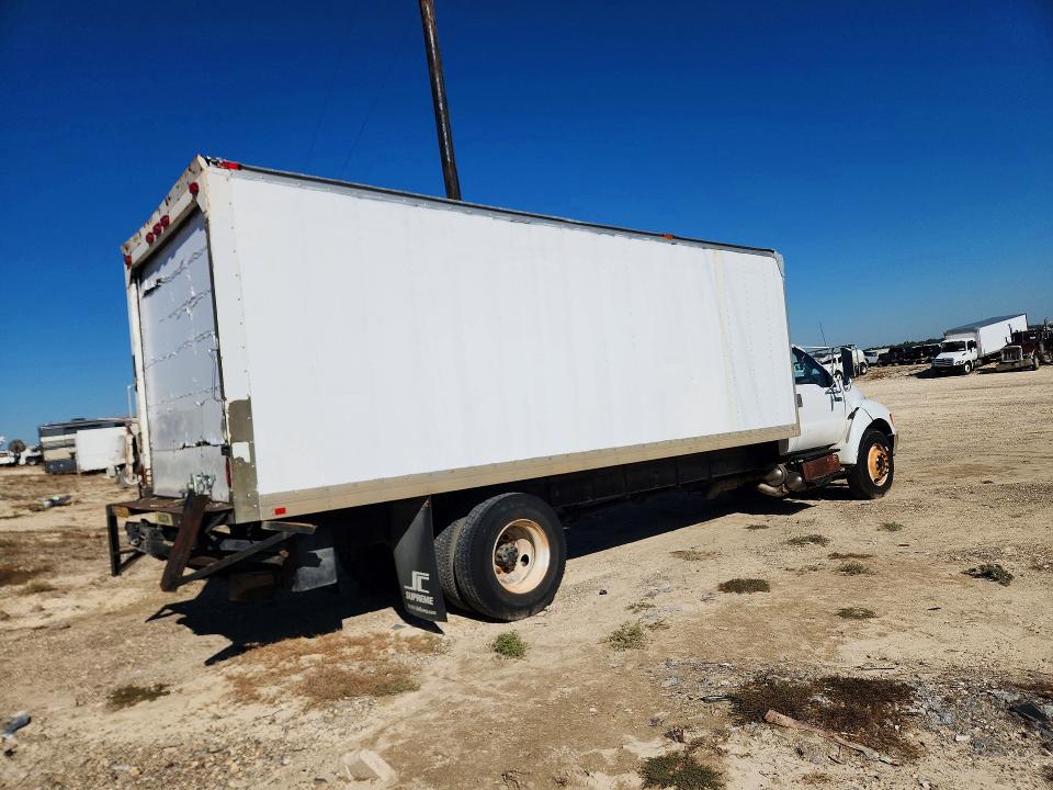 70267766 :رقم المزاد ، 3FRNF6FCXBV381541 vin ، 2011 Ford F650 مزاد بيع