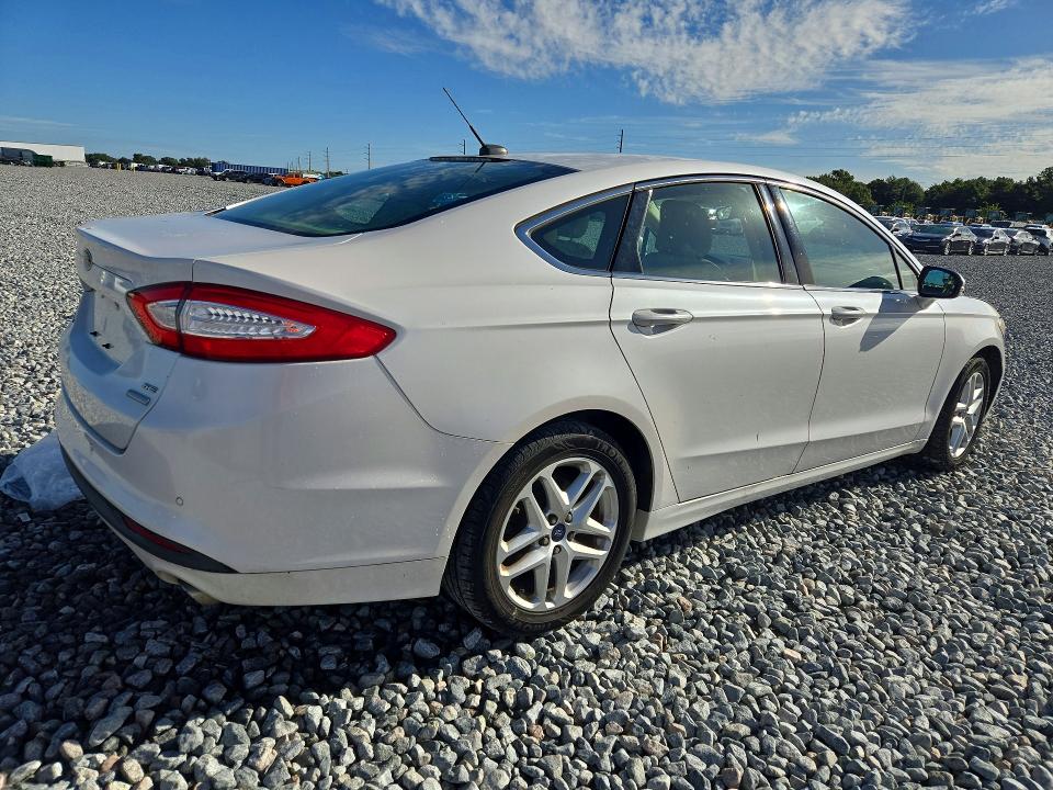 71267106 :رقم المزاد ، 3FA6P0HD1GR324555 vin ، 2016 Ford Fusion مزاد بيع