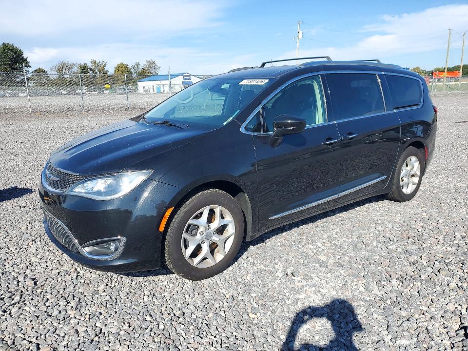 72301466 :رقم المزاد ، 2C4RC1EG0JR227352 vin ، 2018 Chrysler Pacifica مزاد بيع