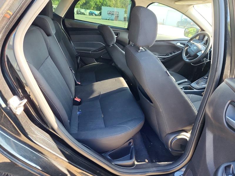 Продажа на аукционе авто 2015 Ford Focus, vin: 1FADP3F28FL262191, номер лота: 72189556