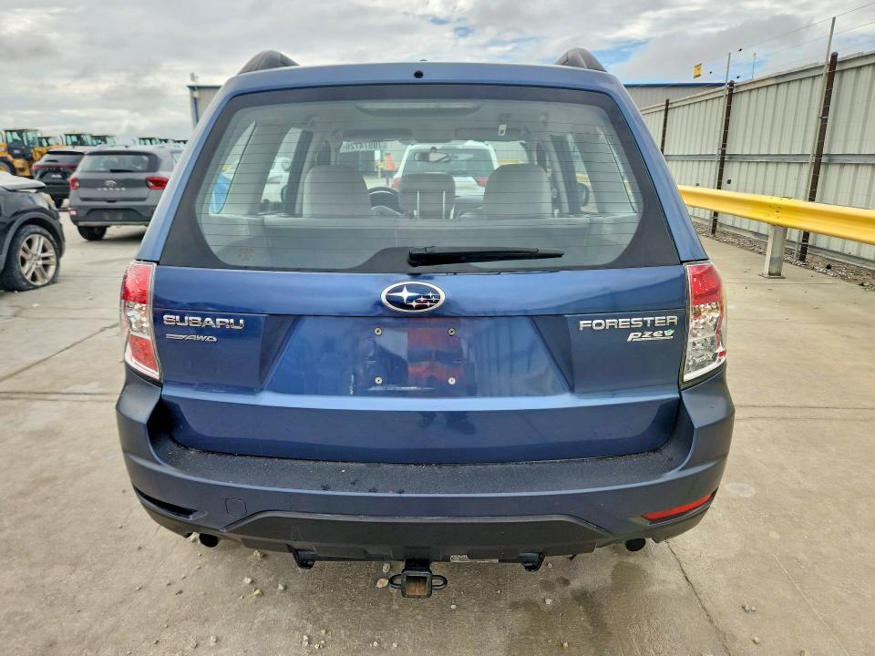 2013 Subaru Forester მანქანა იყიდება აუქციონზე, vin: JF2SHABC7DH404842, აუქციონის ნომერი: 70974726