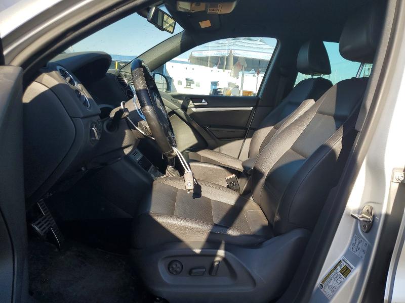 2016 Volkswagen Tiguan მანქანა იყიდება აუქციონზე, vin: WVGAV7AX1GW077232, აუქციონის ნომერი: 71623666