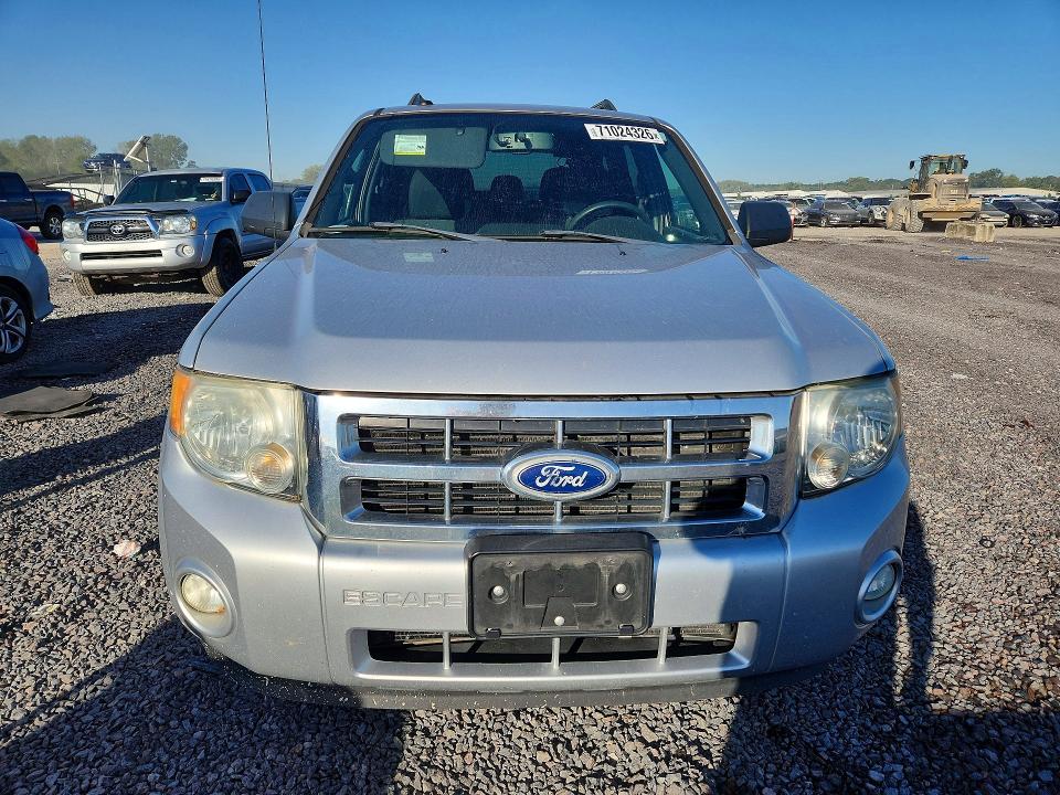 2010 Ford Escape მანქანა იყიდება აუქციონზე, vin: 1FMCU0D78AKD39079, აუქციონის ნომერი: 71024326