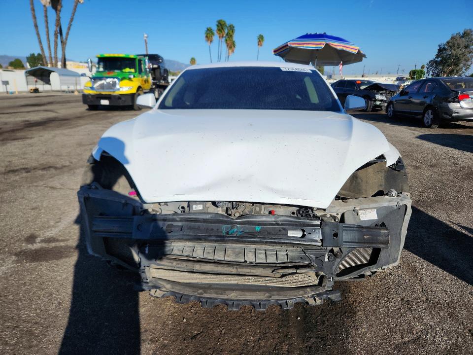 Продажа на аукционе авто 2014 Tesla Model S, vin: 5YJSA1H11EFP48953, номер лота: 72968046