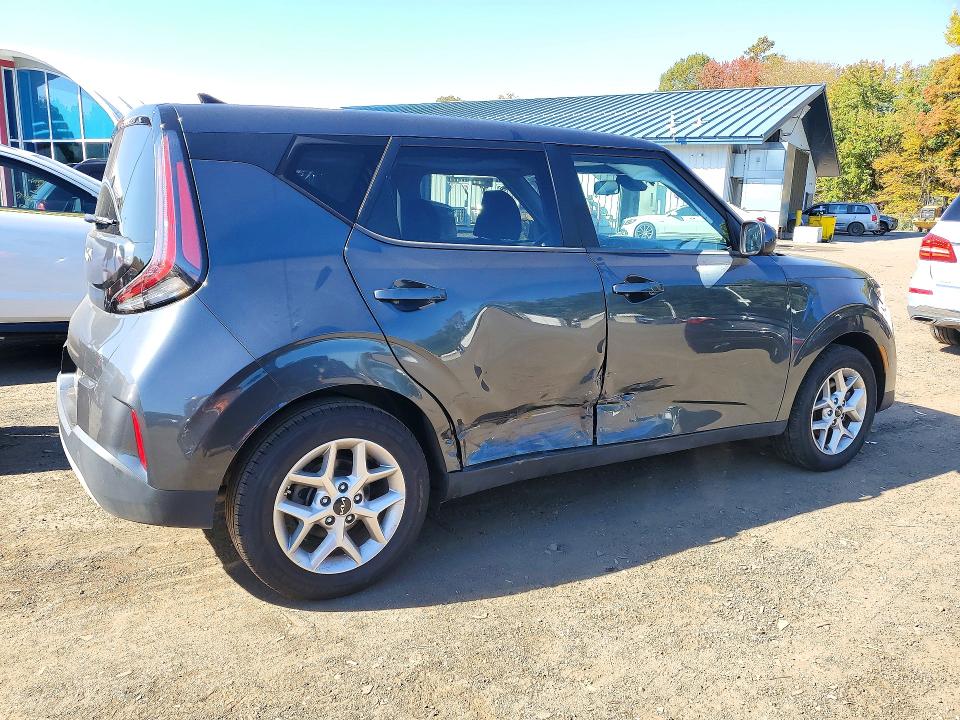 72183586 :رقم المزاد ، KNDJ23AUXP7197908 vin ، 2023 Kia Soul مزاد بيع