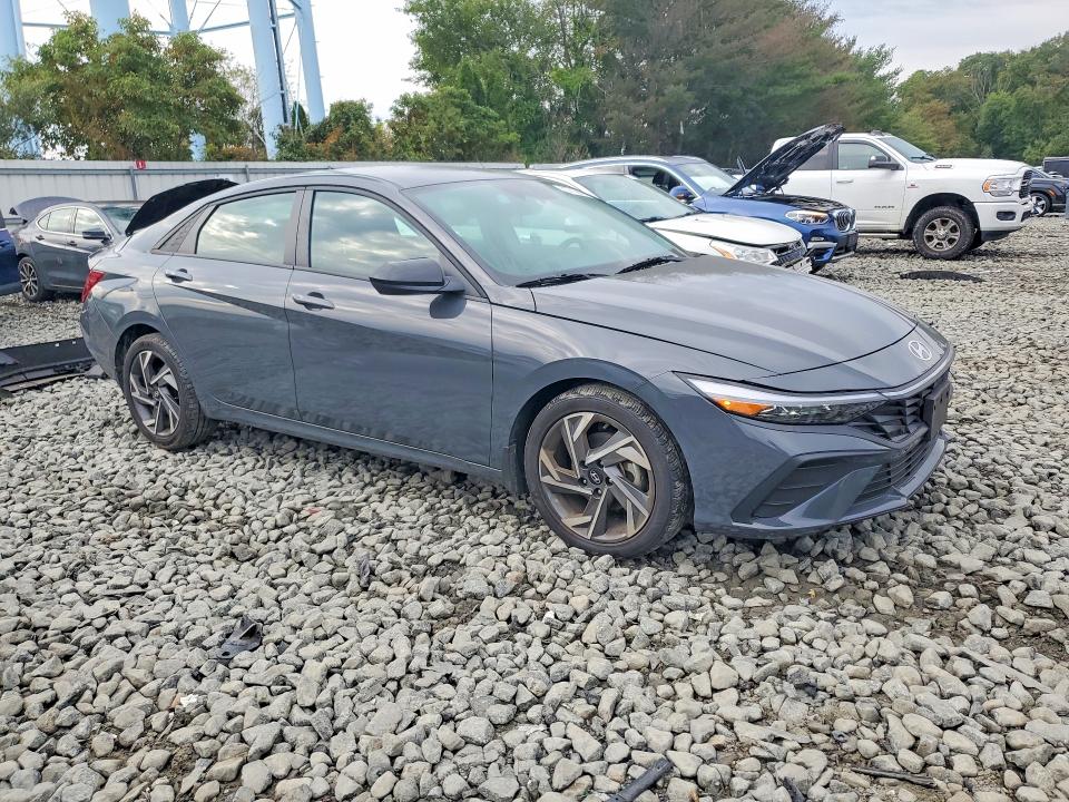 70713656 :رقم المزاد ، KMHLM4DG3SU954183 vin ، 2025 Hyundai Elantra مزاد بيع