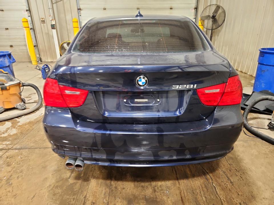 72021446 :رقم المزاد ، WBAPK5C50AA653367 vin ، 2010 Bmw 328 مزاد بيع