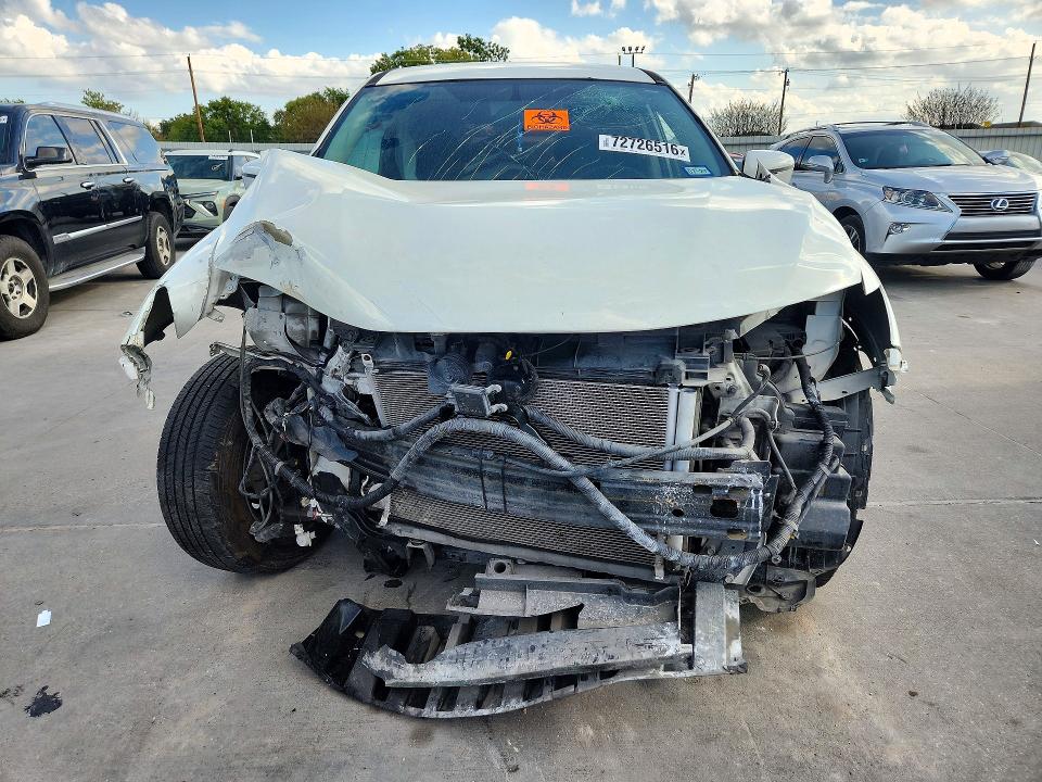 2017 Nissan Rogue მანქანა იყიდება აუქციონზე, vin: 5N1AT2MT5HC894787, აუქციონის ნომერი: 72726516