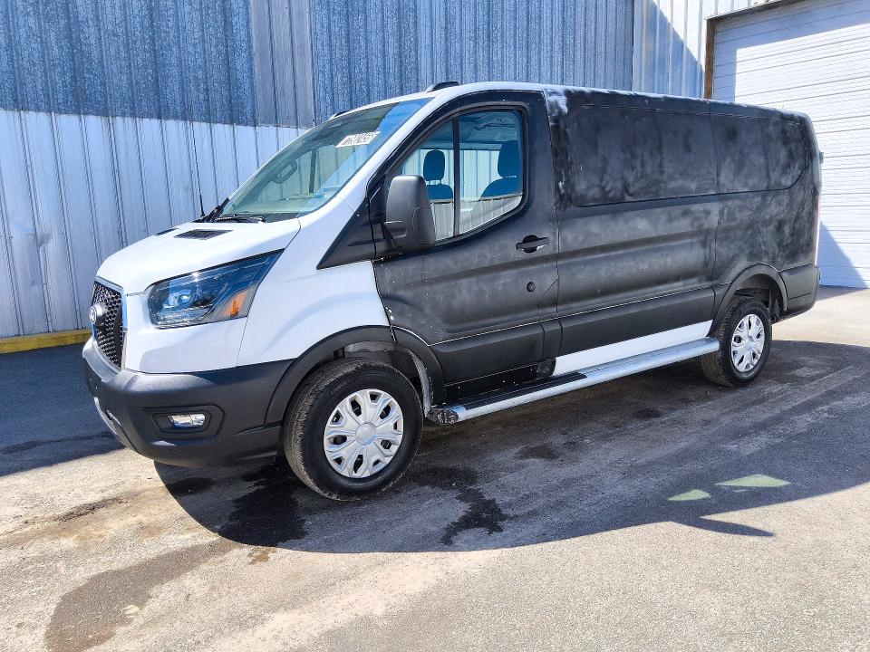 70902456 :رقم المزاد ، 1FTBR1Y85TKA93606 vin ، 2026 Ford Transit مزاد بيع