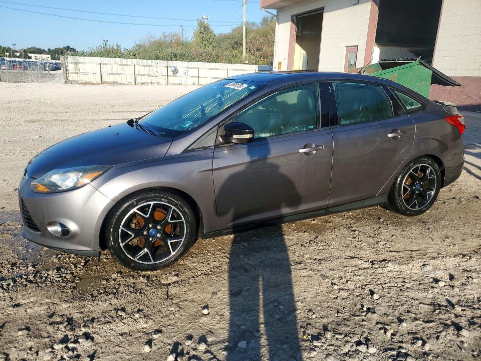 2014 Ford Focus მანქანა იყიდება აუქციონზე, vin: 1FADP3F20EL129231, აუქციონის ნომერი: 70924176