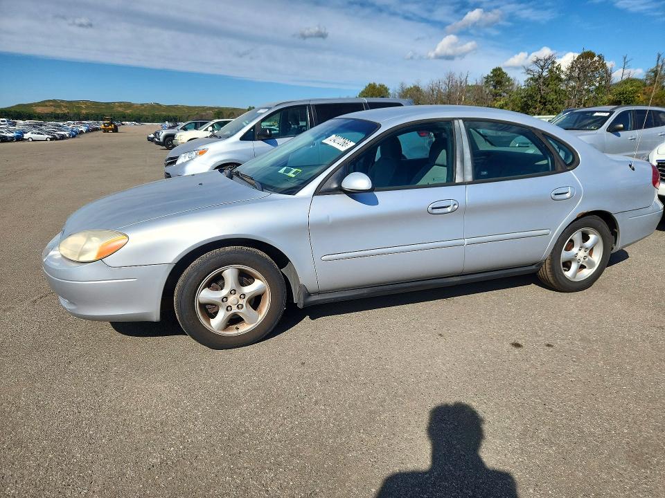 Auction sale of the 2000 Ford Taurus, vin: 1FAFP55UXYA130717, lot number: 72427266