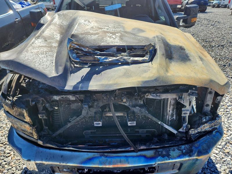 71952756 :رقم المزاد ، 1GC4KZCY0JF214003 vin ، 2018 Chevrolet Silverado مزاد بيع