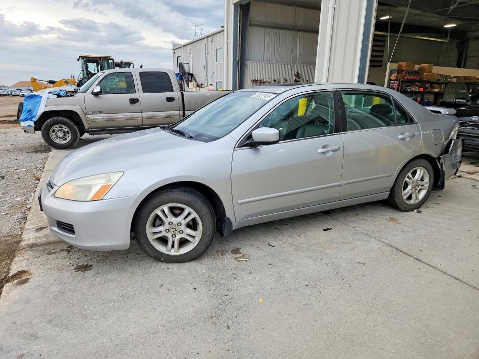 Продажа на аукционе авто 2007 Honda Accord, vin: 1HGCM56887A053823, номер лота: 70322906