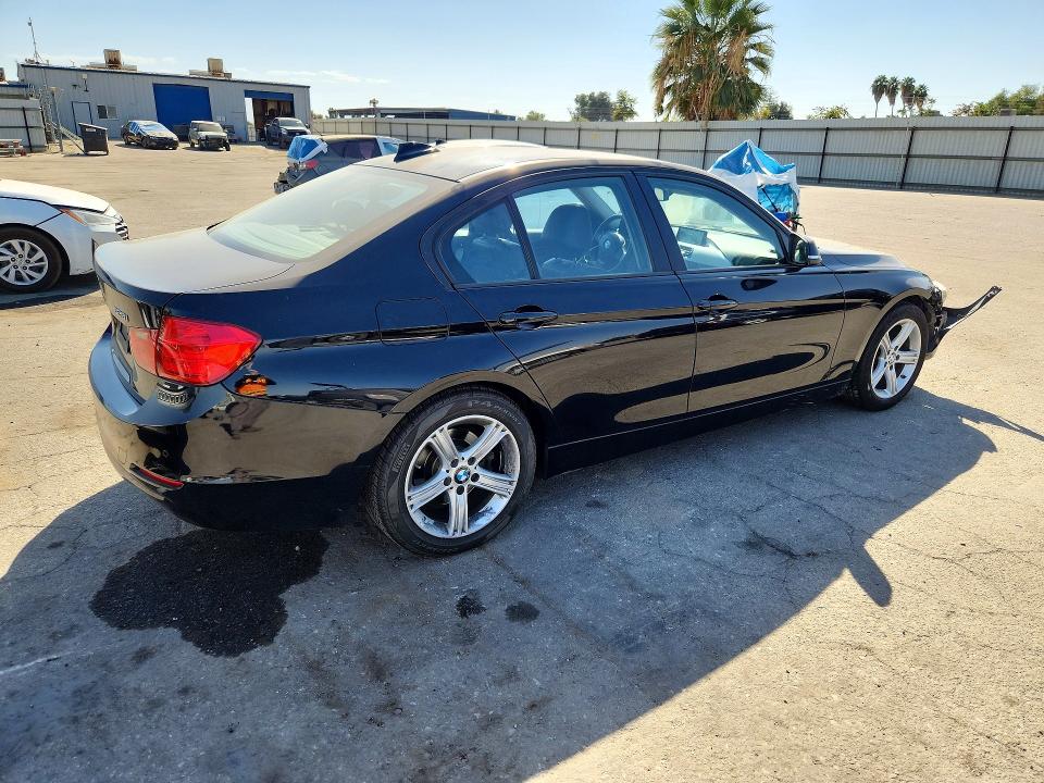 2013 Bmw 328 მანქანა იყიდება აუქციონზე, vin: WBA3C1G58DNR47532, აუქციონის ნომერი: 71852856