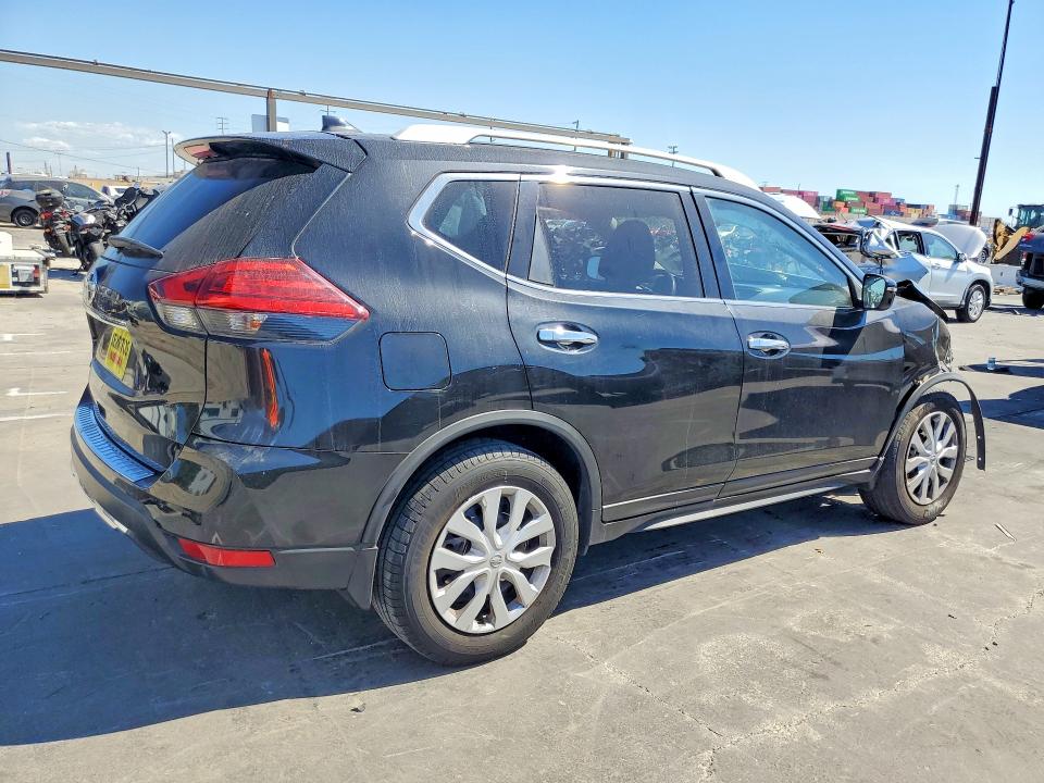 Продажа на аукционе авто 2017 Nissan Rogue, vin: JN8AT2MT0HW390476, номер лота: 71687006