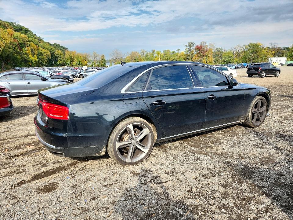 Продажа на аукционе авто 2014 Audi A8, vin: WAUR2AFDXEN005229, номер лота: 71661906