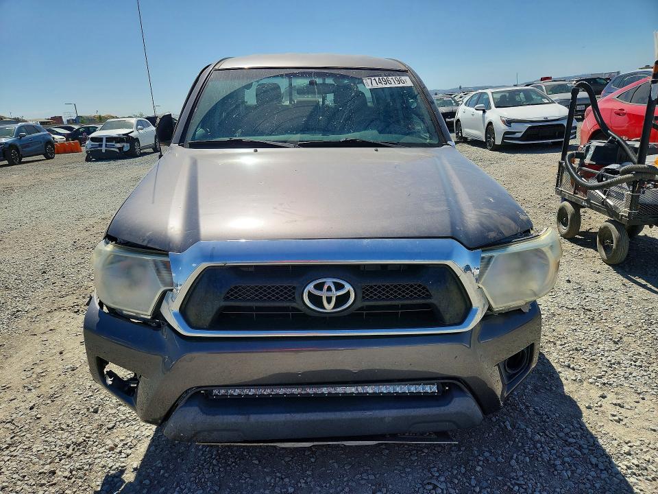71496196 :رقم المزاد ، 5TFJU4GN8FX074655 vin ، 2015 Toyota Tacoma مزاد بيع