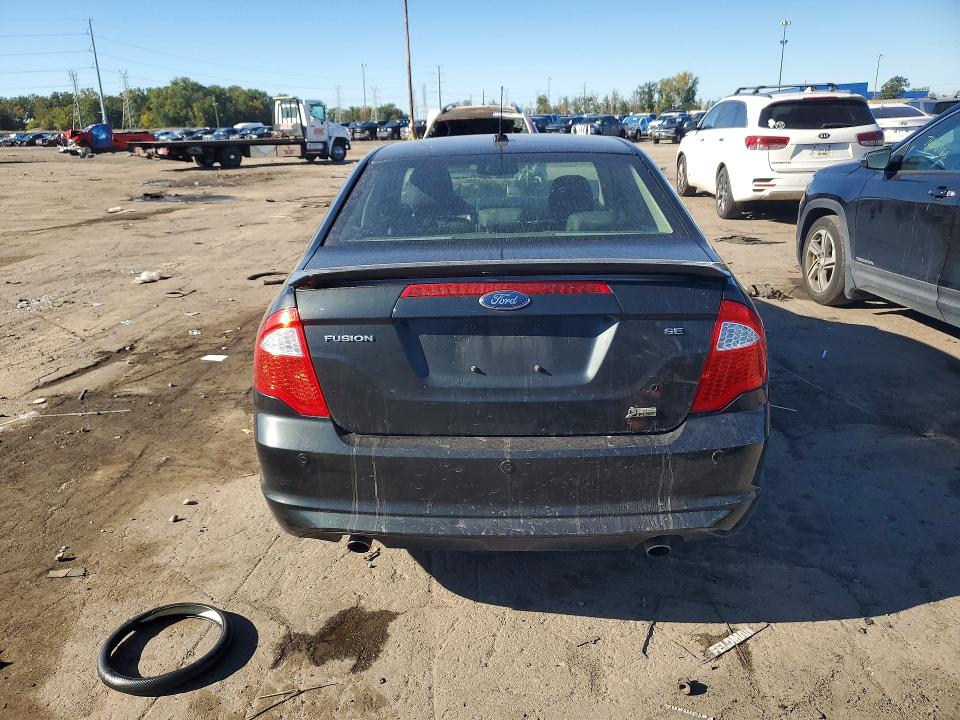 71667826 :رقم المزاد ، 3FAHP0HG7AR281995 vin ، 2010 Ford Fusion مزاد بيع