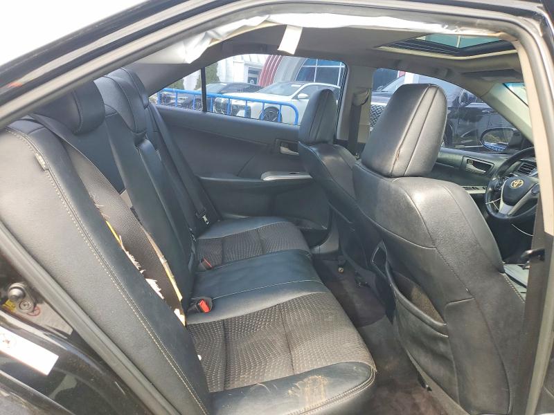 70949506 :رقم المزاد ، 4T1BF1FK3CU075922 vin ، 2012 Toyota Camry مزاد بيع