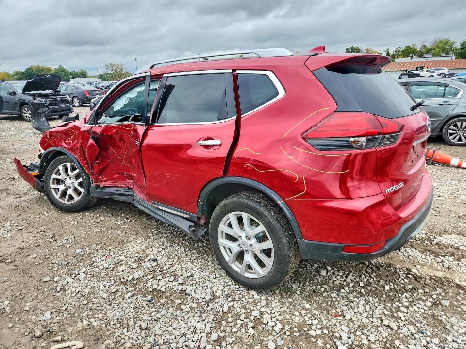 2017 Nissan Rogue მანქანა იყიდება აუქციონზე, vin: 5N1AT2MVXHC810335, აუქციონის ნომერი: 71395806