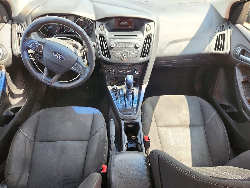 72148936 :رقم المزاد ، 1FADP3F28FL233645 vin ، 2015 Ford Focus مزاد بيع