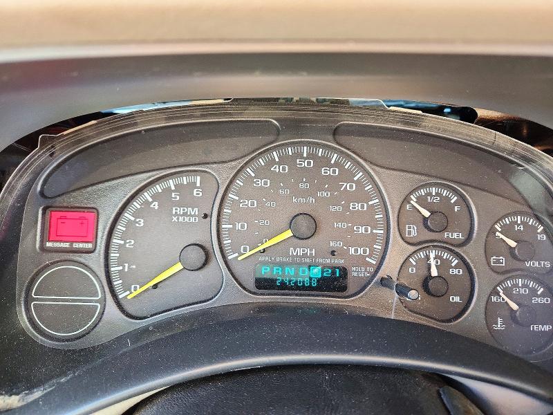 70517956 :رقم المزاد ، 1GCEC19T4YZ283039 vin ، 2000 Chevrolet Silverado مزاد بيع