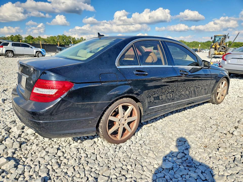71263196 :رقم المزاد ، WDDGF4HB1DA766674 vin ، 2013 Mercedes-benz C مزاد بيع