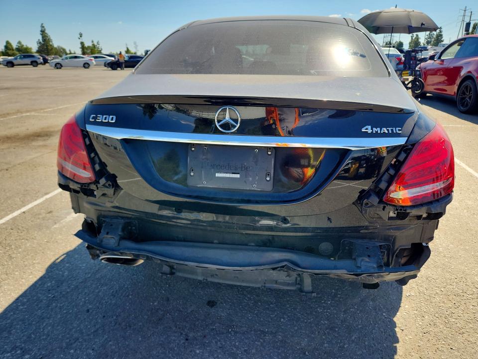 70902806 :رقم المزاد ، 55SWF4KB2GU136929 vin ، 2016 Mercedes-benz C مزاد بيع