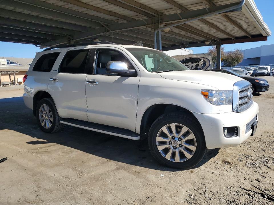 Продаж на аукціоні авто 2017 Toyota Sequoia, vin: 5TDDY5G11HS154649, номер лоту: 71015746