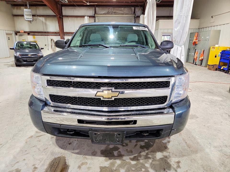 Продаж на аукціоні авто 2007 Chevrolet Silverado, vin: 2GCEK19C271702337, номер лоту: 70963996