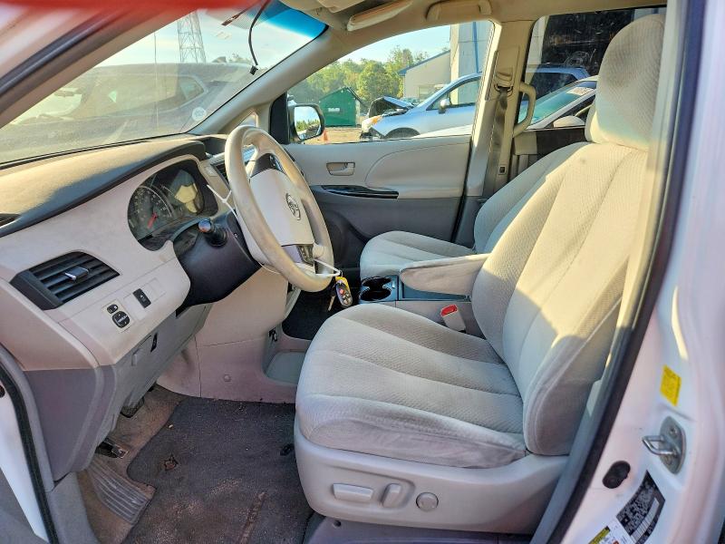 Aukcja sprzedaży 2011 Toyota Sienna, vin: 5TDKK3DC0BS122995, numer aukcji: 69945006