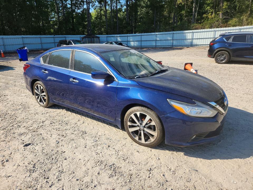 Продаж на аукціоні авто 2017 Nissan Altima, vin: 1N4AL3AP3HC475196, номер лоту: 71462336