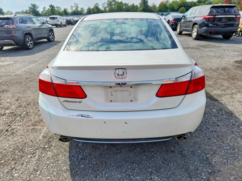 71387626 :رقم المزاد ، 1HGCR2F5XFA242140 vin ، 2015 Honda Accord مزاد بيع