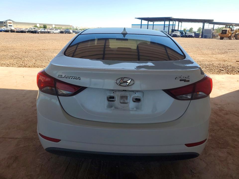 72198776 :رقم المزاد ، 5NPDH4AE4FH563821 vin ، 2015 Hyundai Elantra مزاد بيع