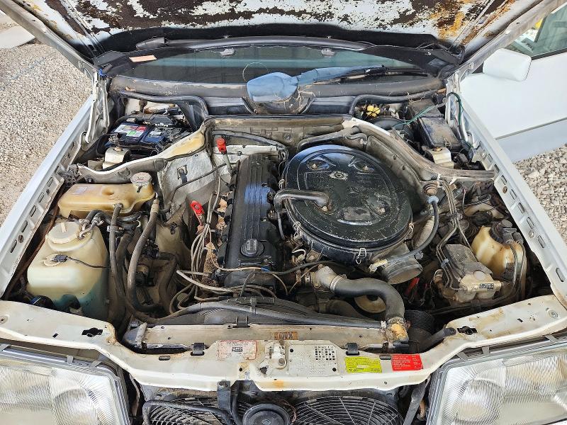 1992 Mercedes-benz 300 მანქანა იყიდება აუქციონზე, vin: WDBED90D0NF197112, აუქციონის ნომერი: 72978346