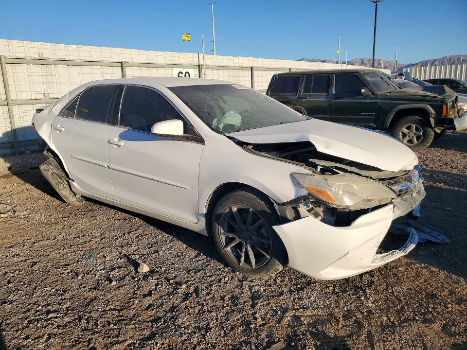 63449136 :رقم المزاد ، 4T1BF1FKXGU532697 vin ، 2016 Toyota Camry مزاد بيع