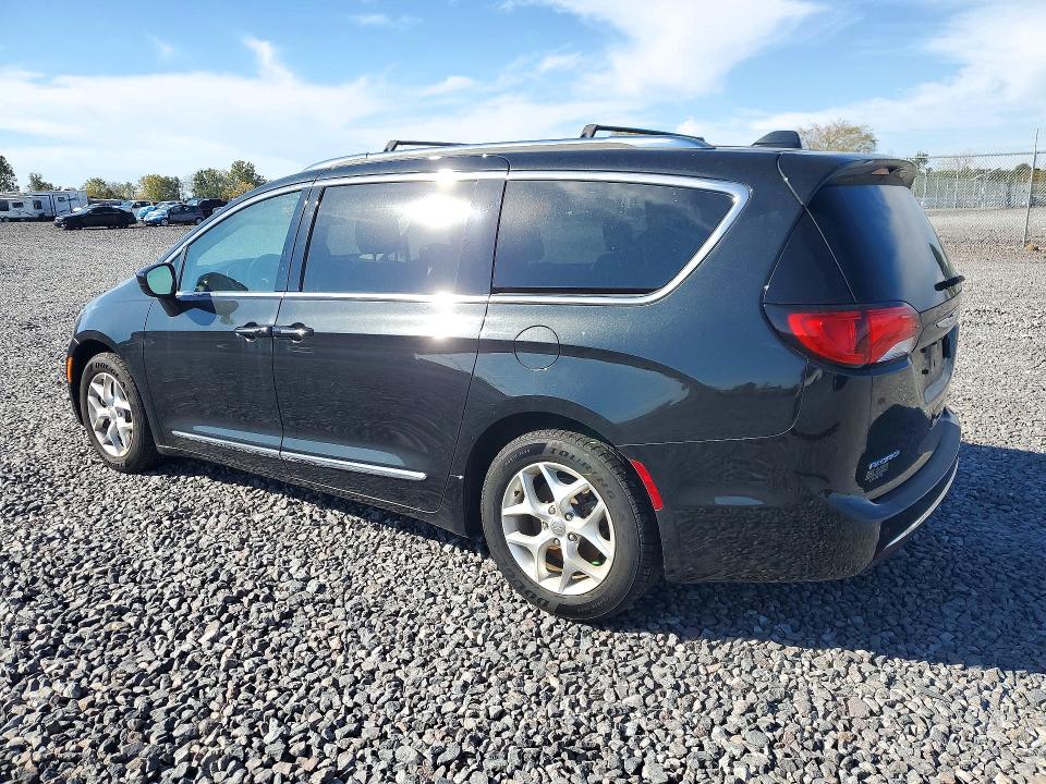 72301466 :رقم المزاد ، 2C4RC1EG0JR227352 vin ، 2018 Chrysler Pacifica مزاد بيع