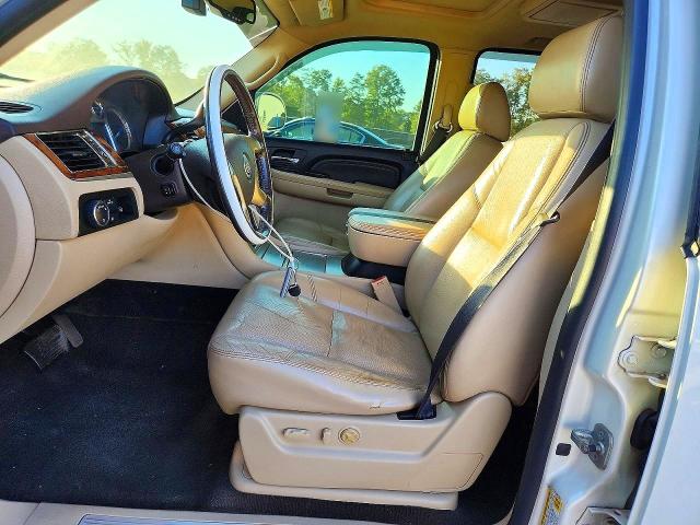 2009 Cadillac Escalade მანქანა იყიდება აუქციონზე, vin: 1GYFK23239R286605, აუქციონის ნომერი: 73275936