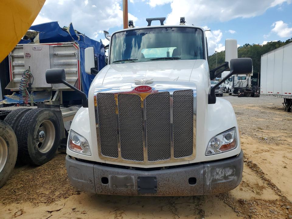 2017 Peterbilt 579 მანქანა იყიდება აუქციონზე, vin: 1XPBA48X5HD428874, აუქციონის ნომერი: 69940616