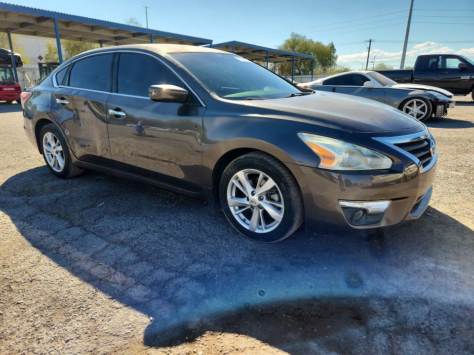 2015 Nissan Altima მანქანა იყიდება აუქციონზე, vin: 1N4AL3AP9FC270902, აუქციონის ნომერი: 71682416