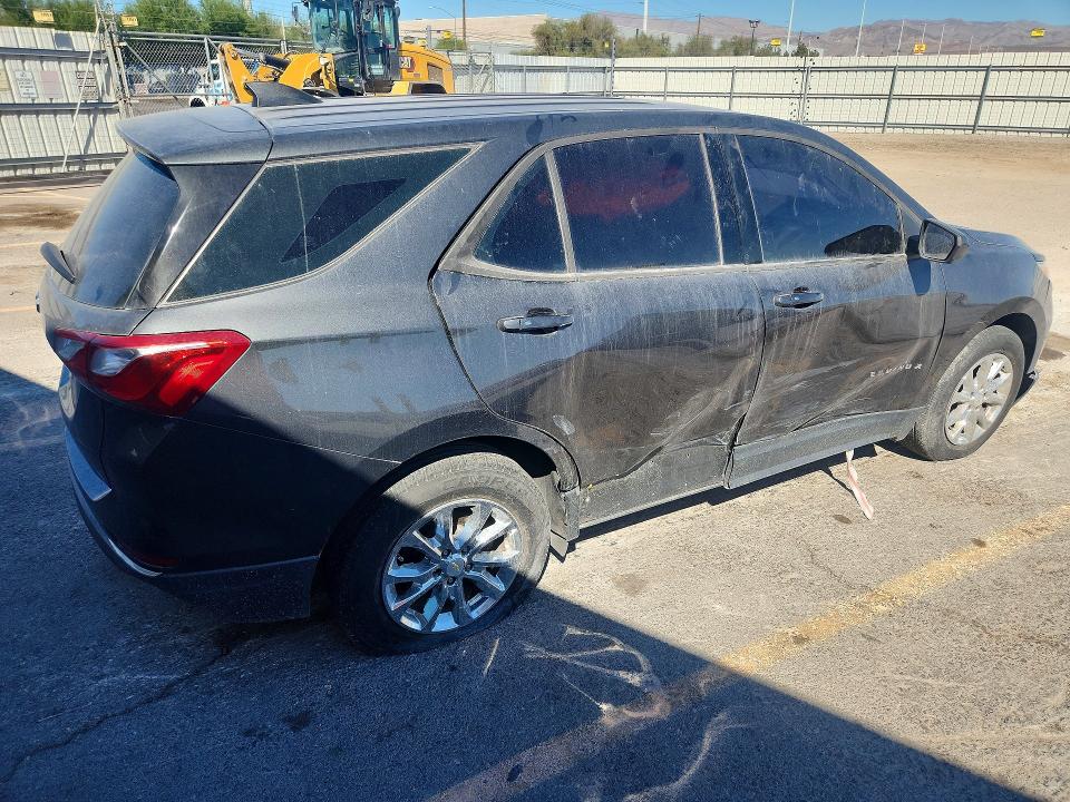 2018 Chevrolet Equinox მანქანა იყიდება აუქციონზე, vin: 2GNAXHEV9J6339651, აუქციონის ნომერი: 63434846